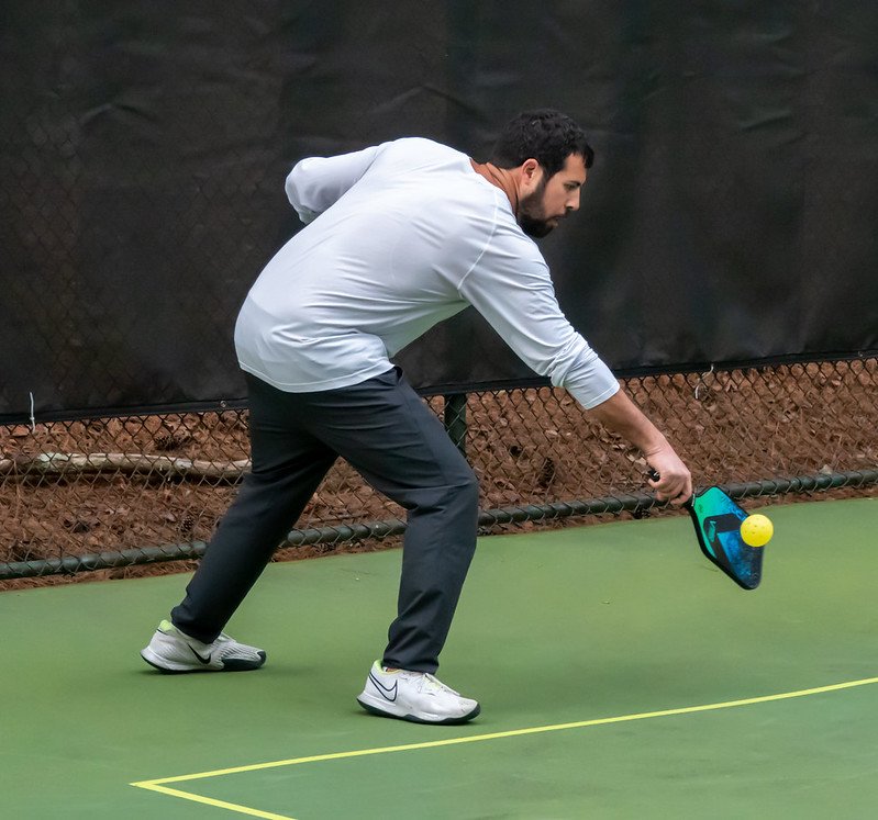 Mastering the Grip: A Comprehensive Guide on How to Hold a Pickleball Paddle